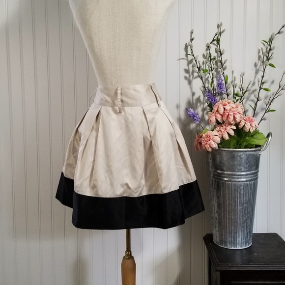 | forever 21 | tan & black circle mini skirt - Picture 4 of 6